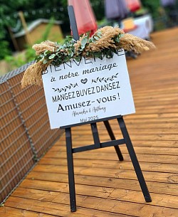 Décoration de Panneau de Bienvenue avec Eucalyptus et Pampa