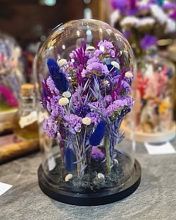 Cloche dans les tons violet et bleu